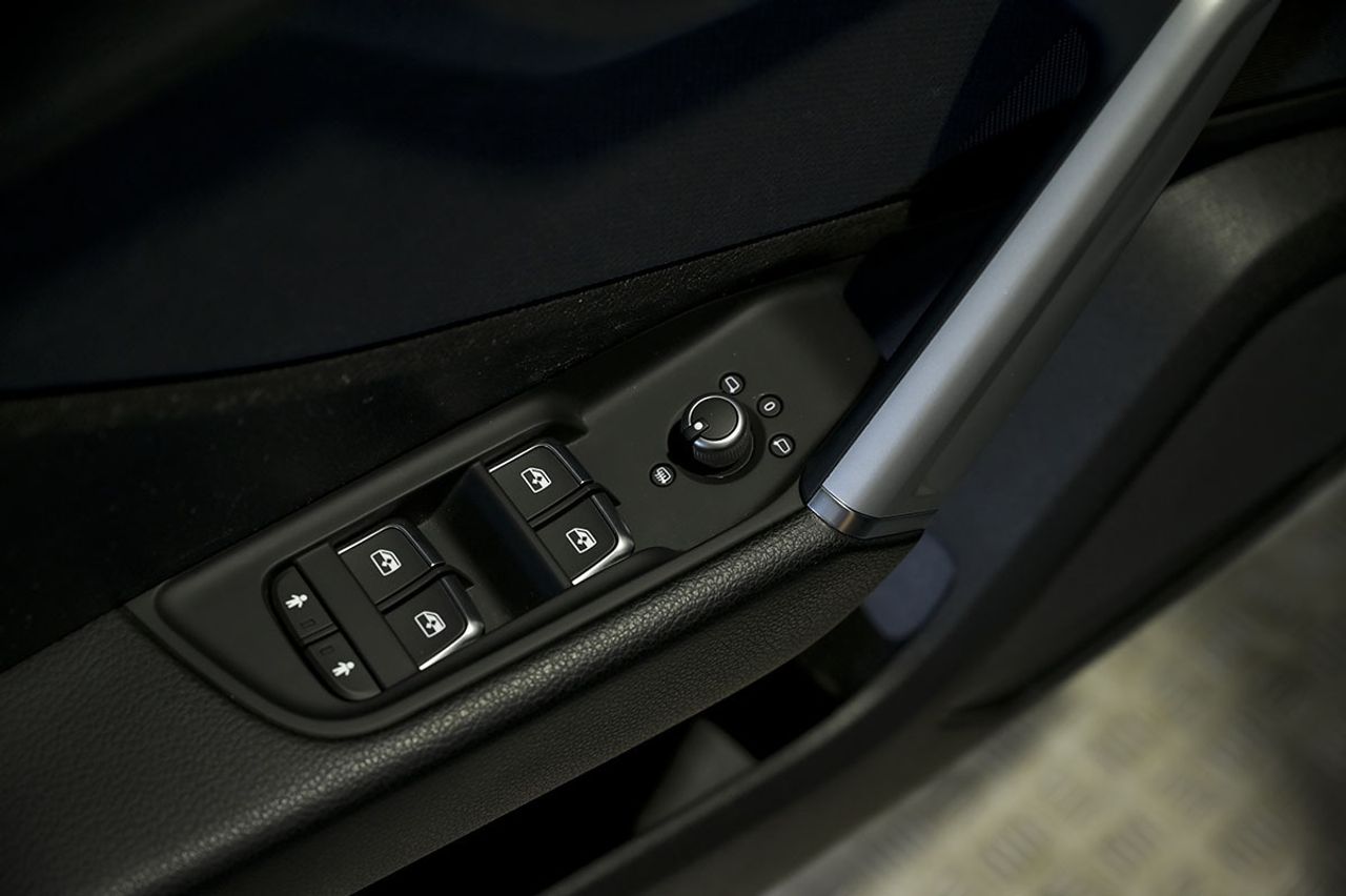 Audi Q2 S line 30 TDI 85kW 116CV - foto 22