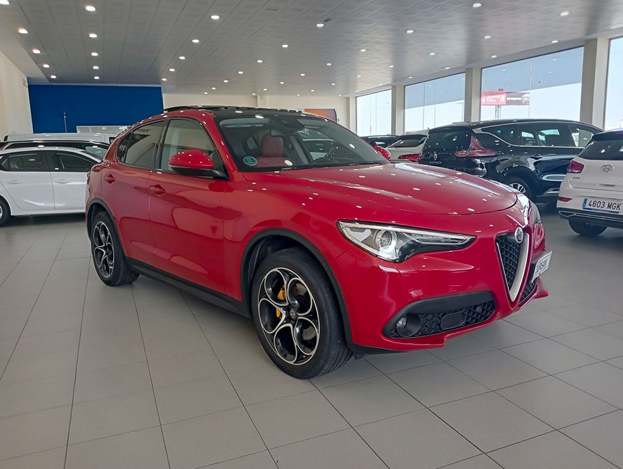 alfa romeo stelvio 2019 / foto grande (2)