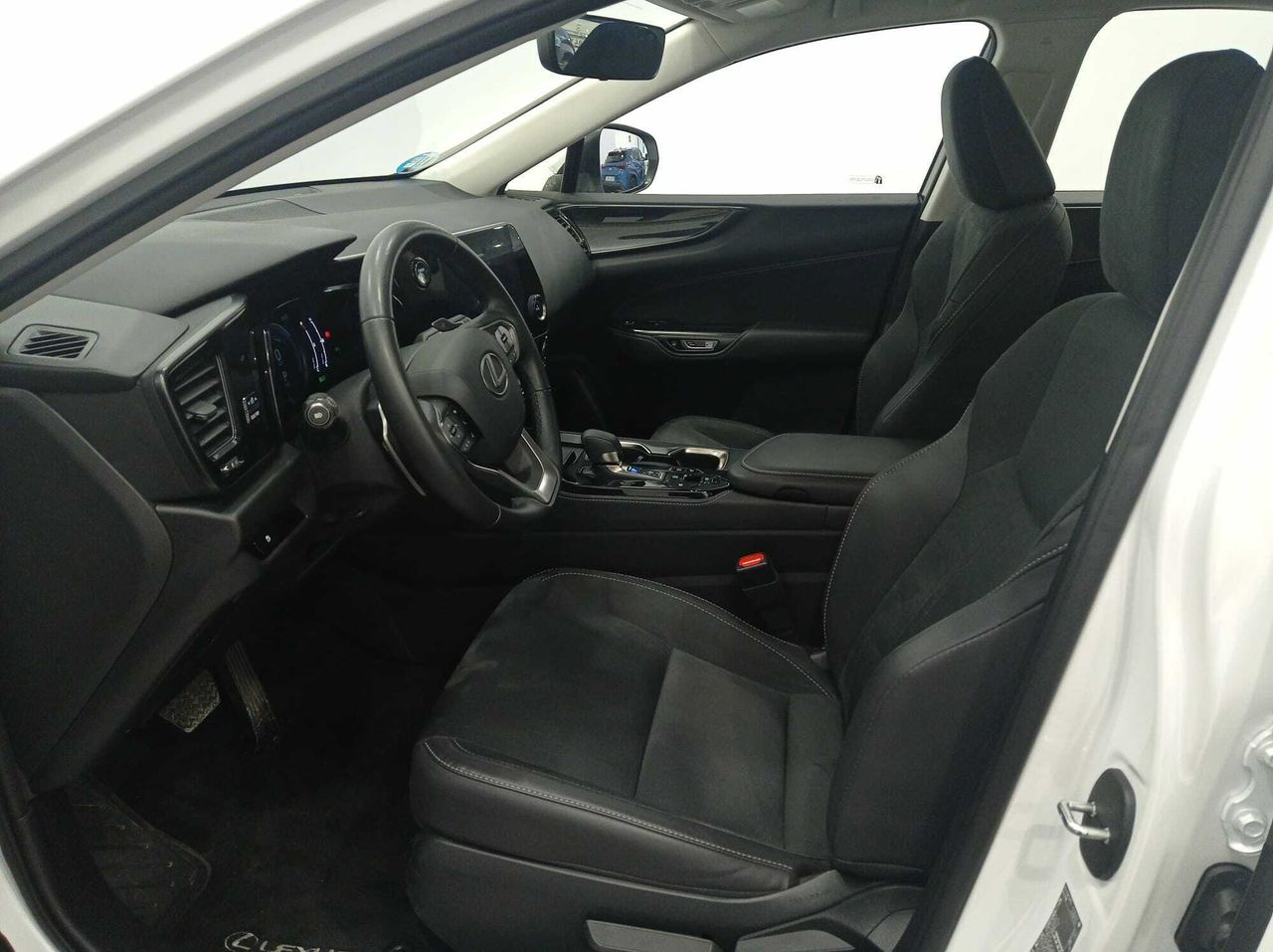 lexus nx 2023 / foto grande (3)