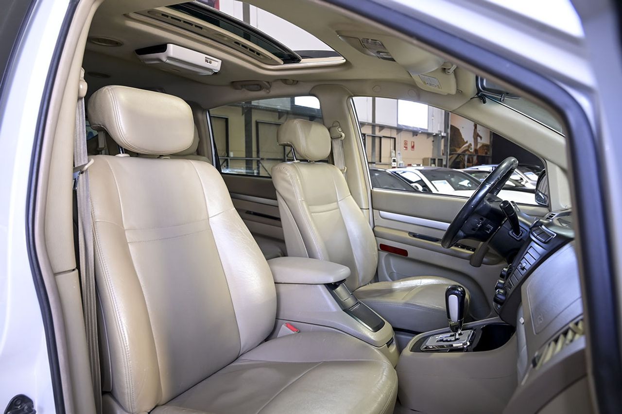 SsangYong Rodius 270Xdi Limited - foto 32