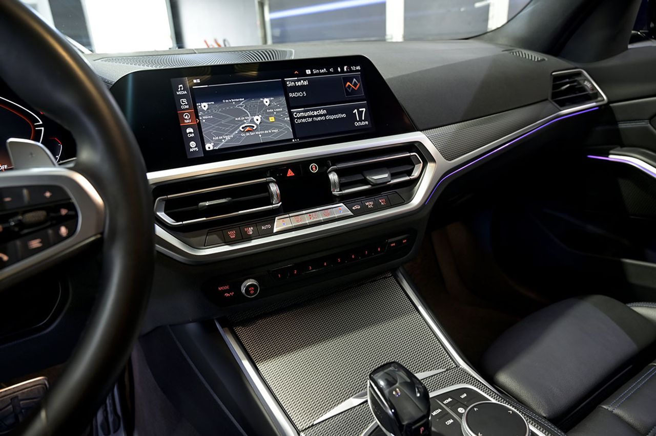 BMW Serie 3 320d Auto. - foto 28