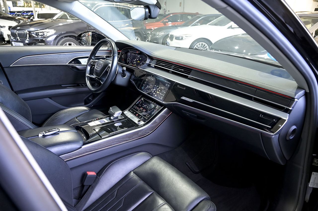 Audi A8 60 TFSIe quattro tiptronic - foto 37