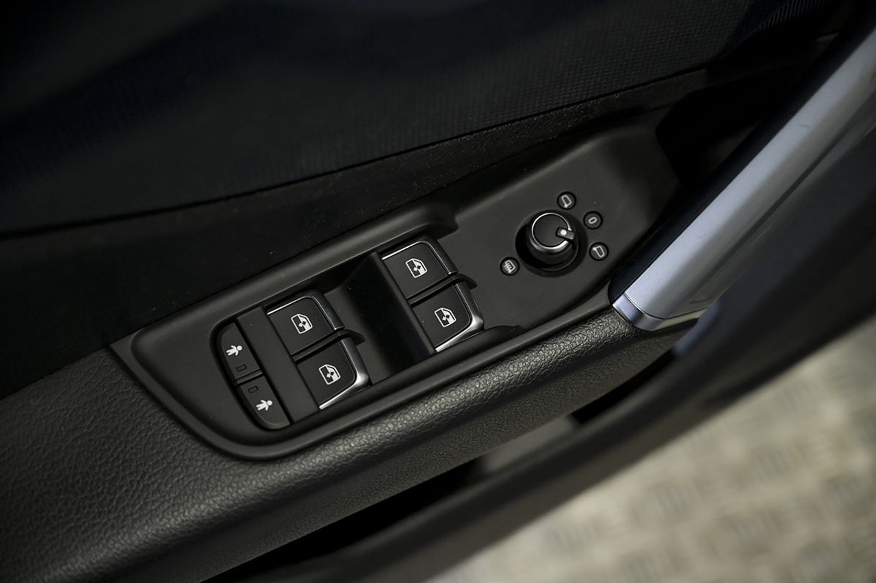 Audi Q2 S line 30 TDI 85kW 116CV - foto 21