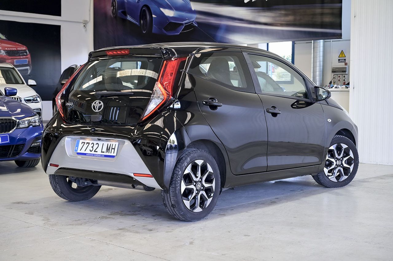 toyota aygo 2021 / foto grande (3)