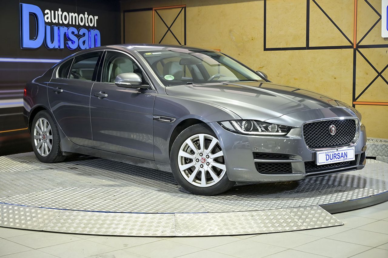 jaguar xe 2017 / foto grande (3)