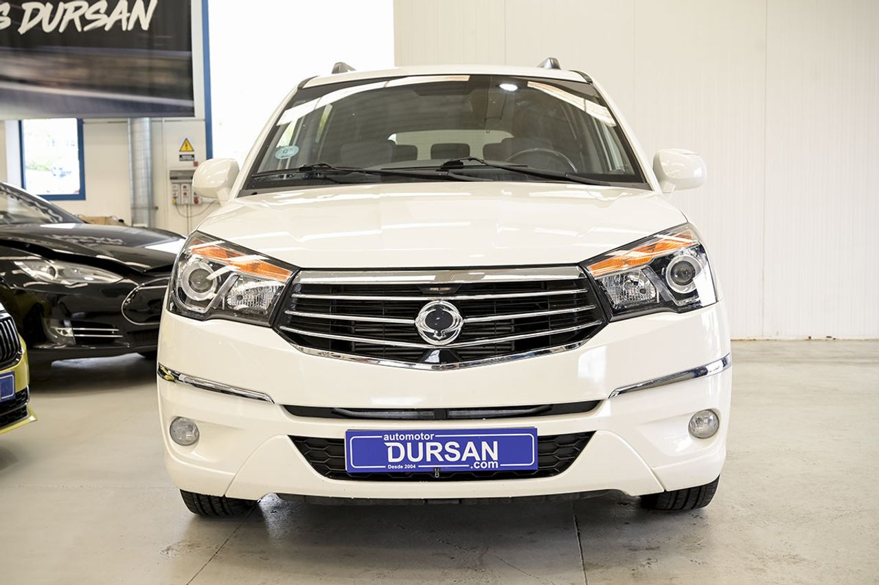 ssangyong rodius 2017 / foto grande (2)