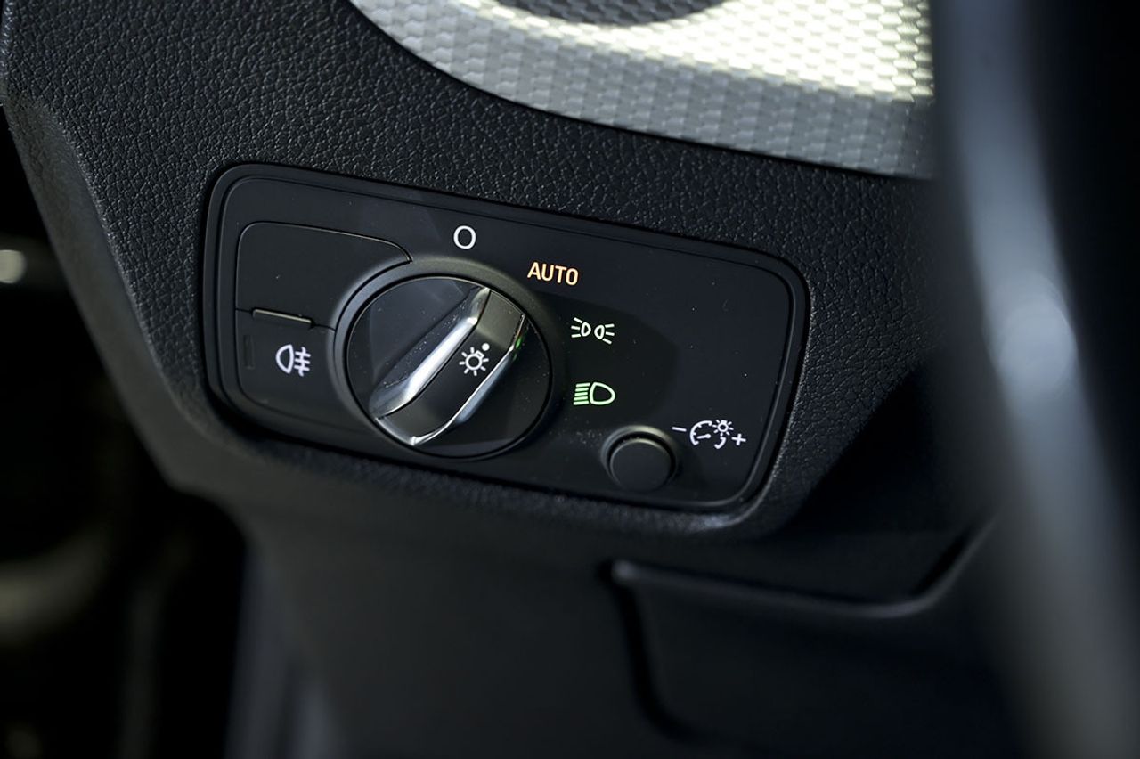 Audi Q2 S line 30 TDI 85kW 116CV - foto 23