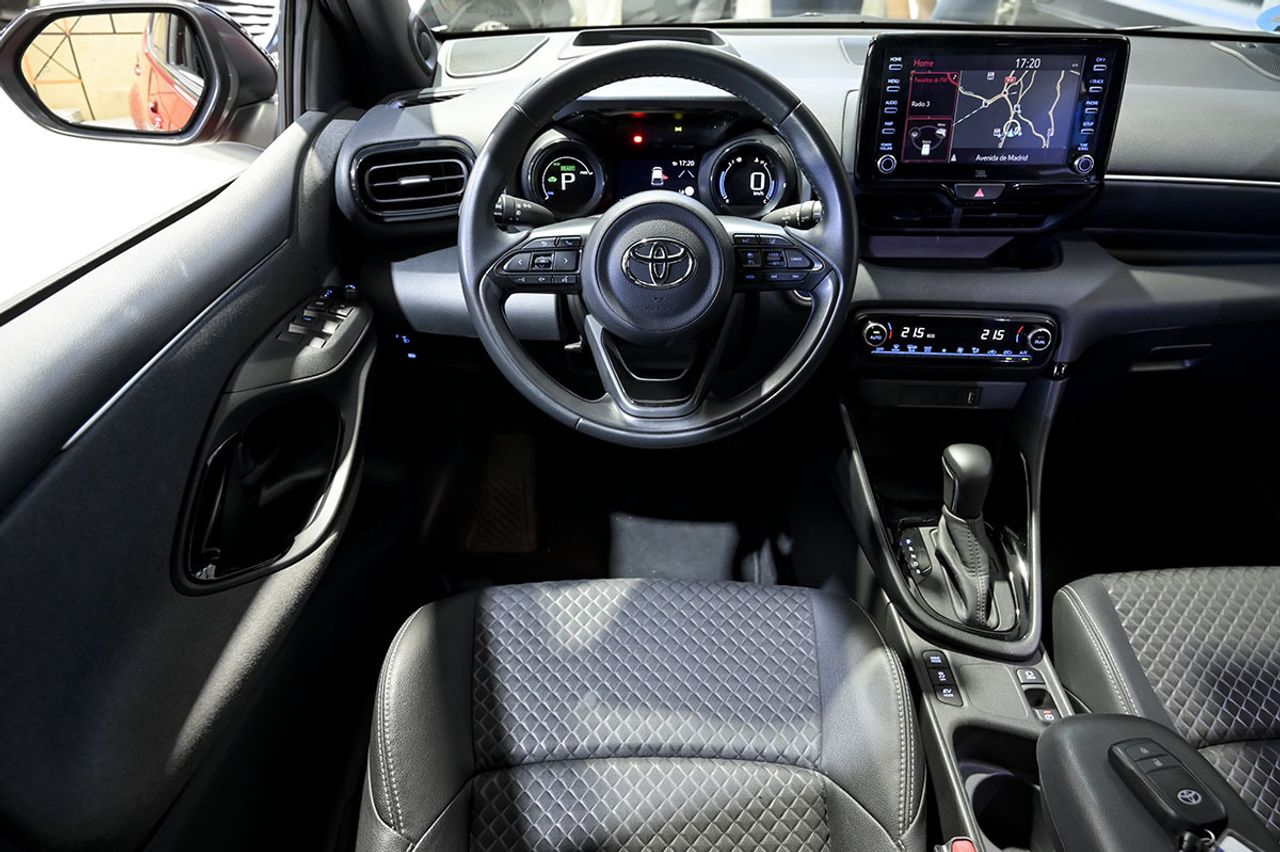 Toyota Yaris 1.5 120H Style P. Premier Edition - foto 35