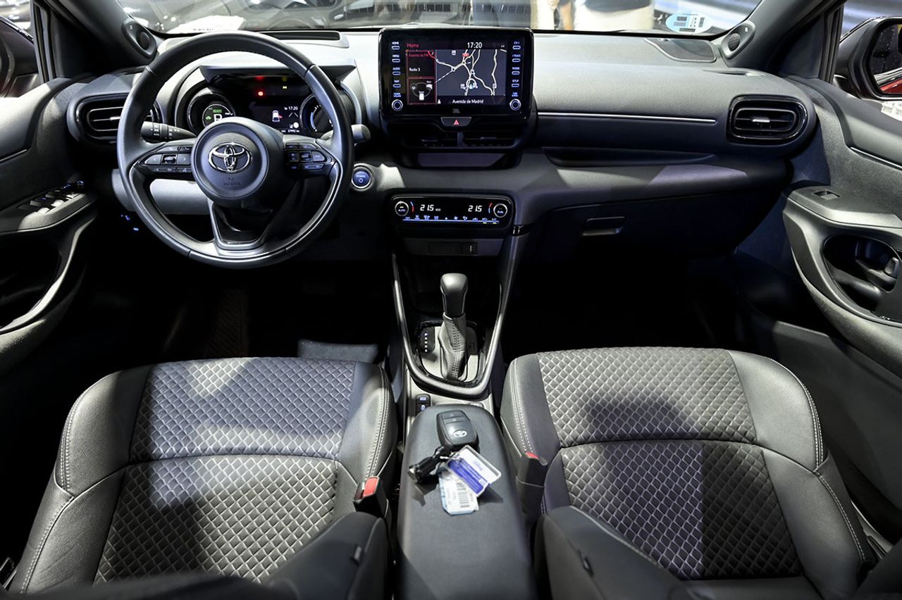 Toyota Yaris 1.5 120H Style P. Premier Edition - foto 8