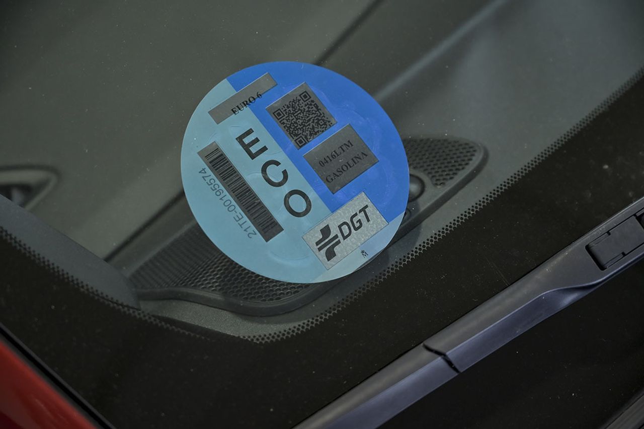 Toyota Yaris 1.5 120H Style P. Premier Edition - foto 11