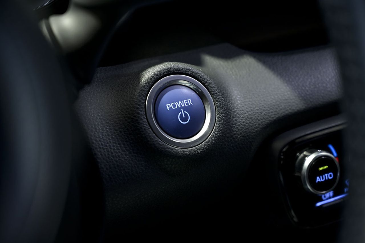 Toyota Yaris 1.5 120H Style P. Premier Edition - foto 29