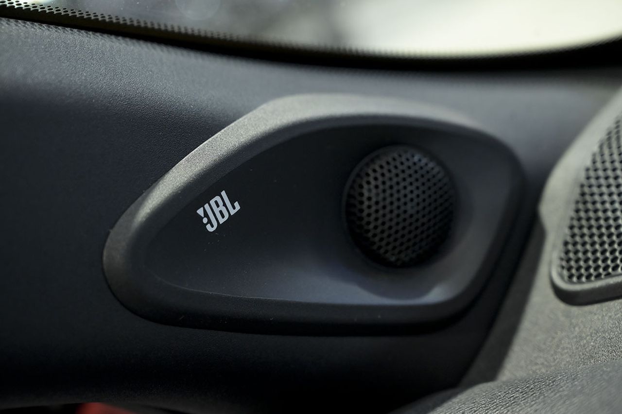 Toyota Yaris 1.5 120H Style P. Premier Edition - foto 23