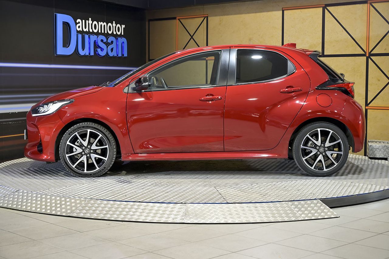 Toyota Yaris 1.5 120H Style P. Premier Edition - foto 19