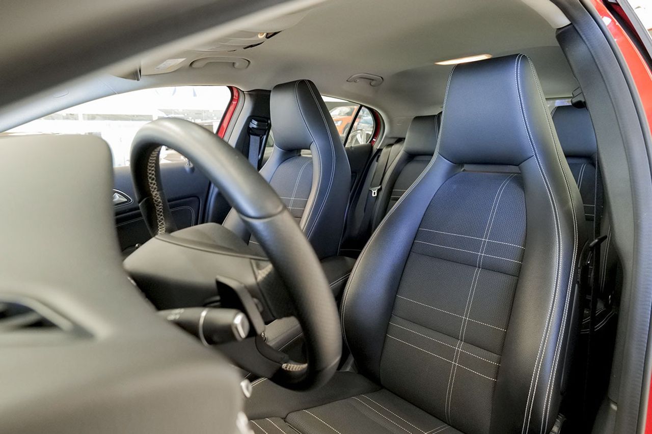 Mercedes GLA MERCEDES-BENZ  GLA 200 d Urban - foto 23