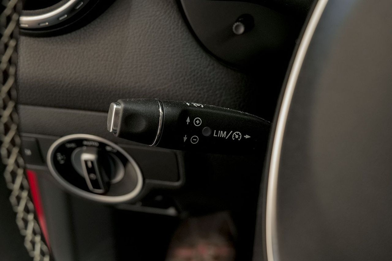 Mercedes GLA MERCEDES-BENZ  GLA 200 d Urban - foto 25