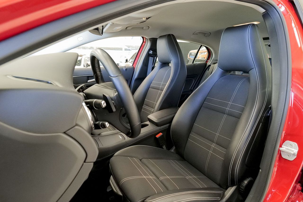 Mercedes GLA MERCEDES-BENZ  GLA 200 d Urban - foto 7