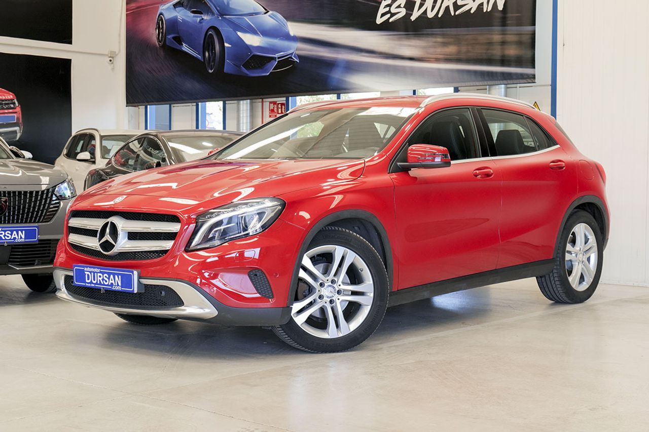 Mercedes GLA MERCEDES-BENZ  GLA 200 d Urban