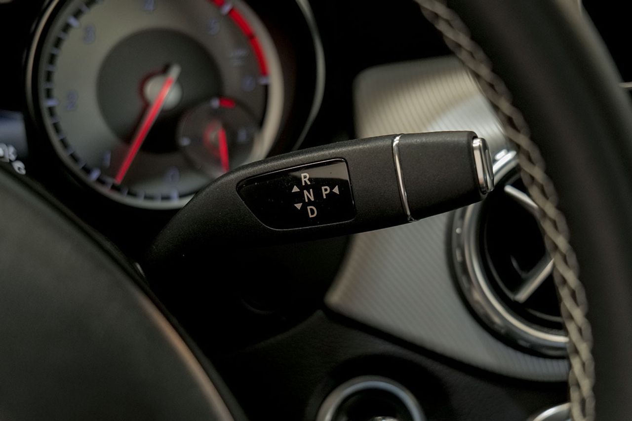 Mercedes GLA MERCEDES-BENZ  GLA 200 d Urban - foto 27