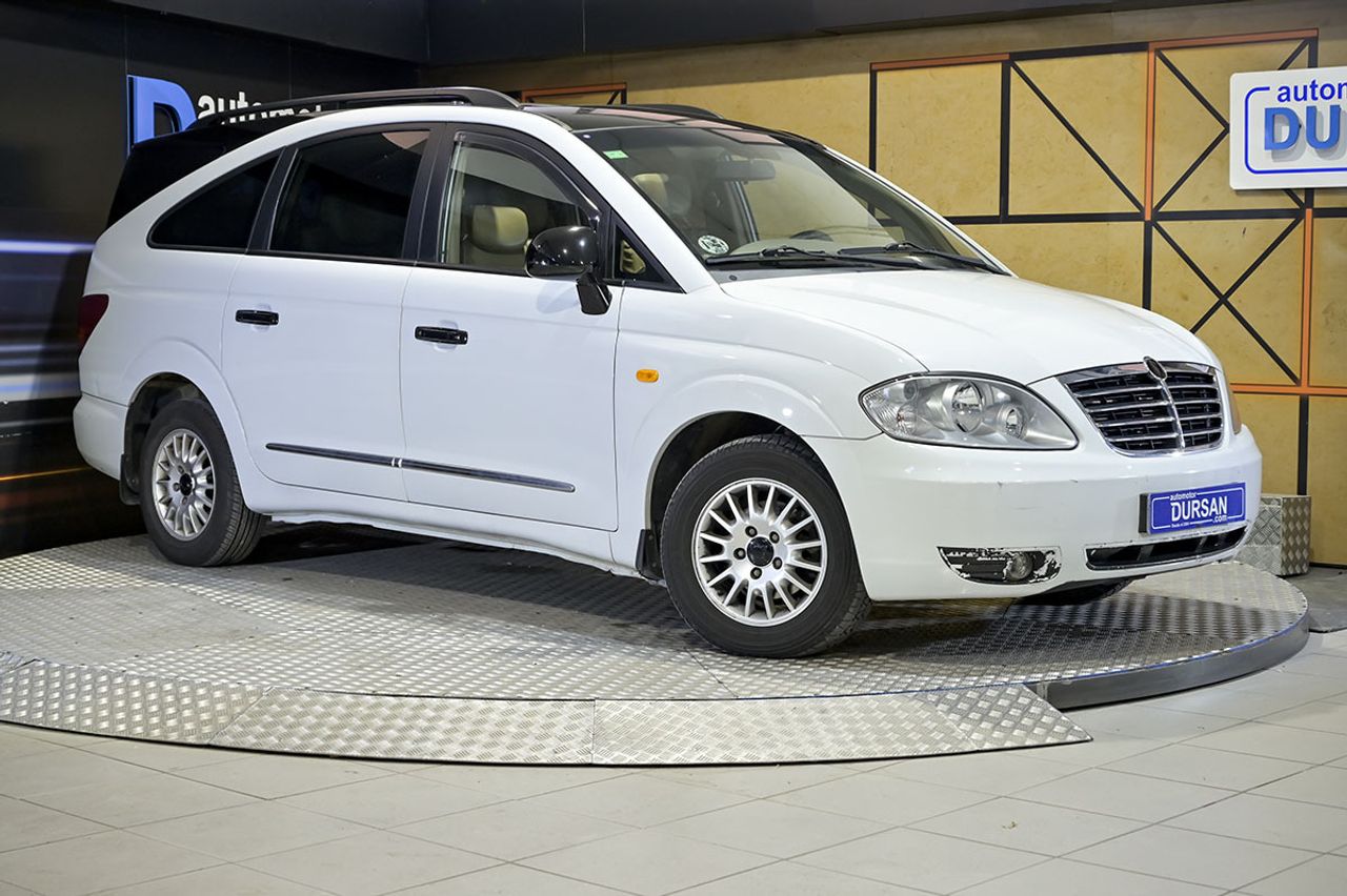 SsangYong Rodius 270Xdi Limited - foto 3