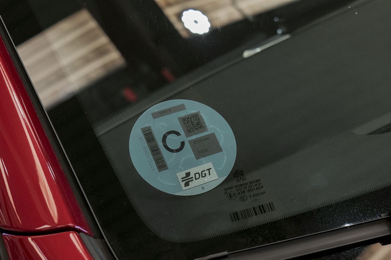 Peugeot 208 5P STYLE 1.6 BlueHDi 73KW 100CV - foto 9