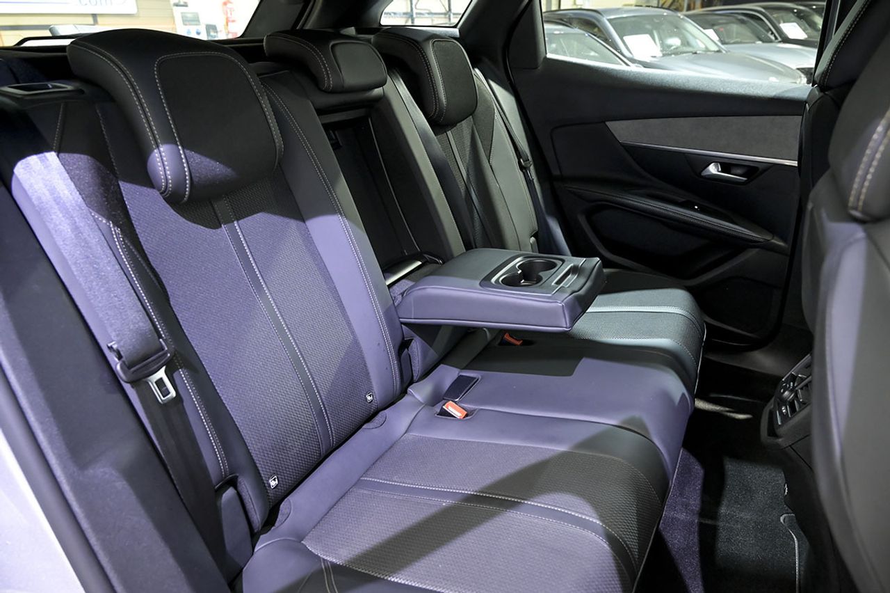 Peugeot 3008 1.5 BlueHDi 96kW SS GT EAT8 - foto 18