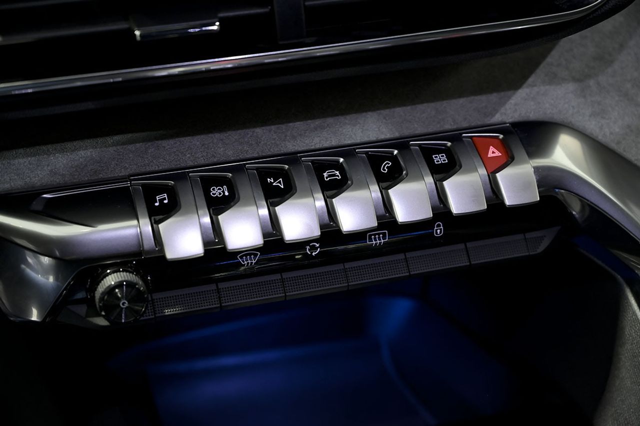 Peugeot 3008 1.5 BlueHDi 96kW SS GT EAT8 - foto 33