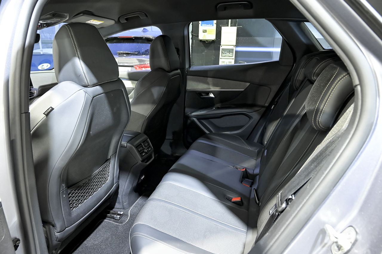 Peugeot 3008 1.5 BlueHDi 96kW SS GT EAT8 - foto 16