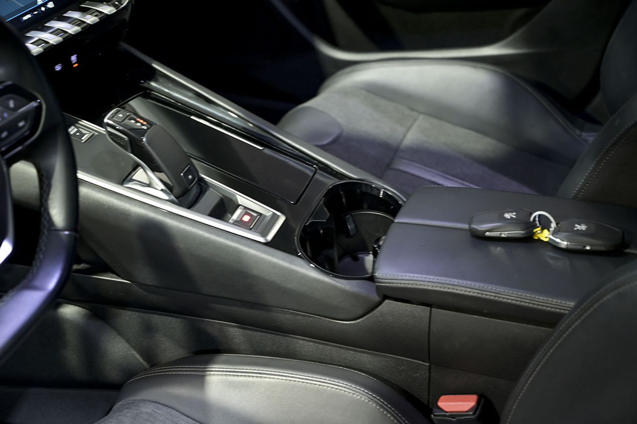 Peugeot 508 5P Allure BlueHDi 130 SS EAT8 - foto 23