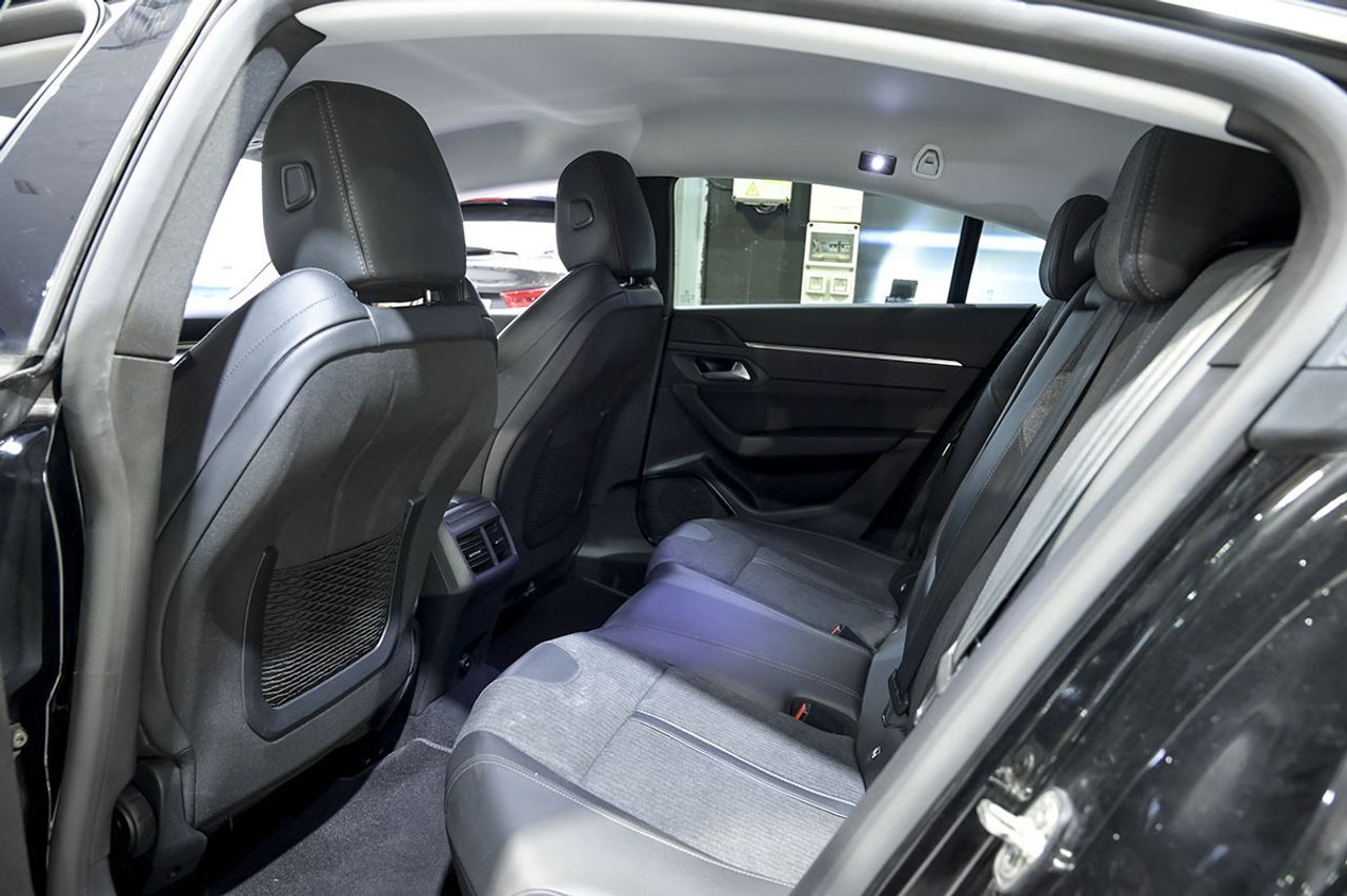 Peugeot 508 5P Allure BlueHDi 130 SS EAT8 - foto 25