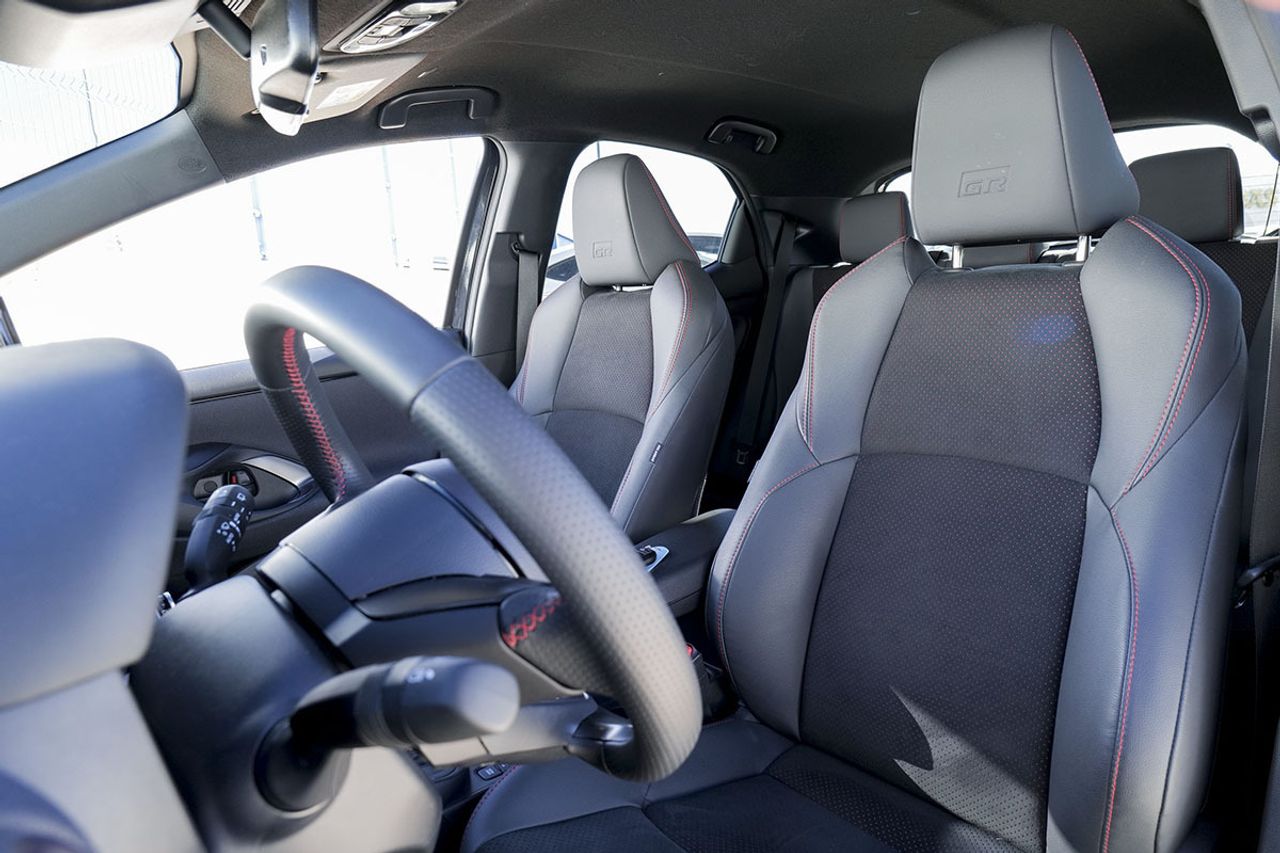 Toyota Yaris 202 - foto 8