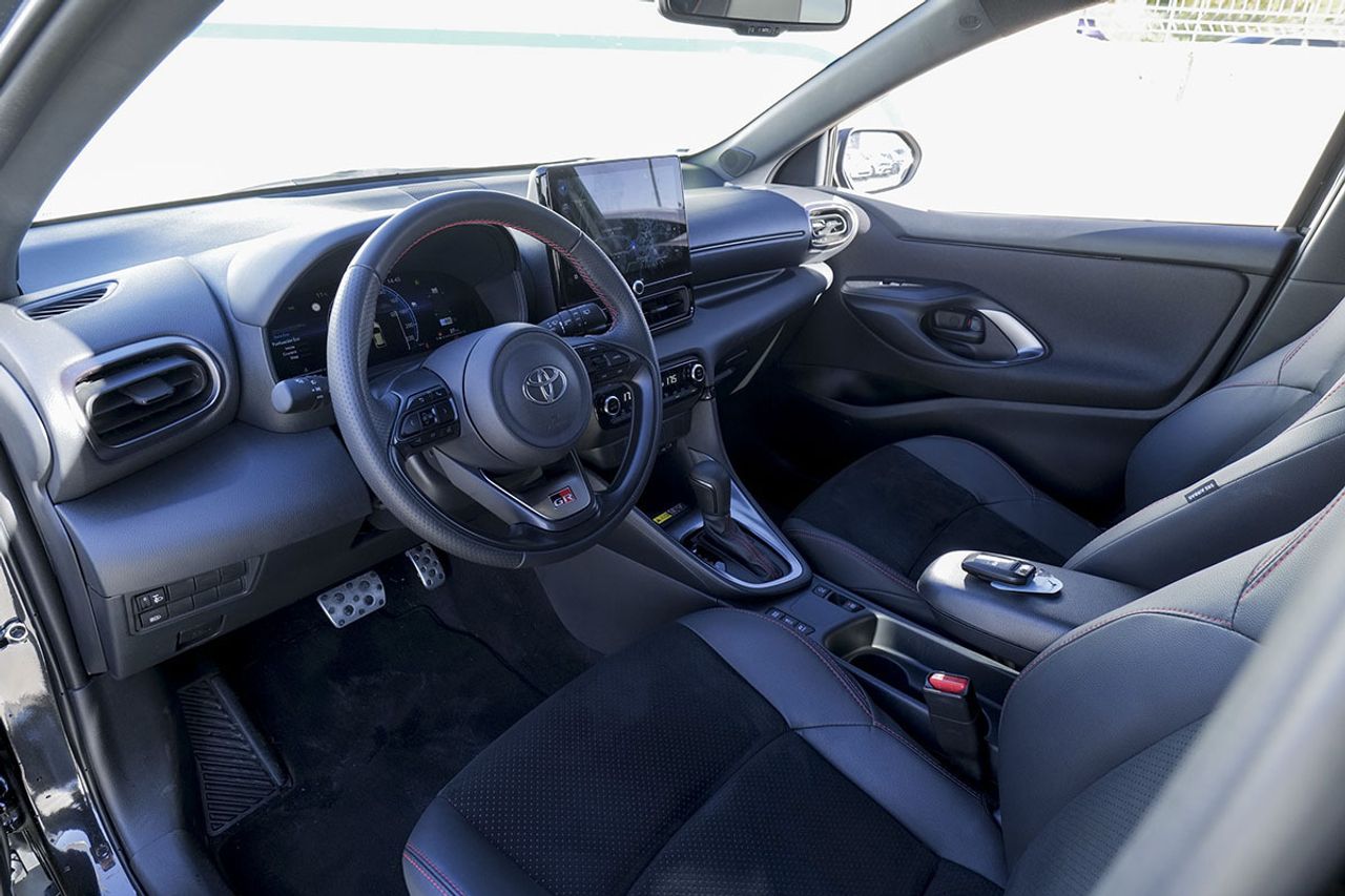 Toyota Yaris 202 - foto 5