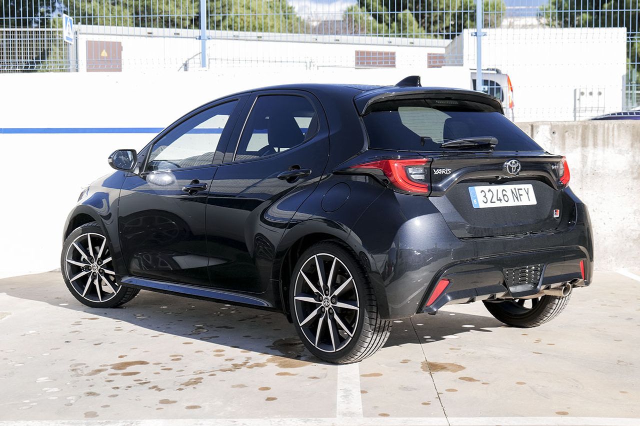 Toyota Yaris 202 - foto 3