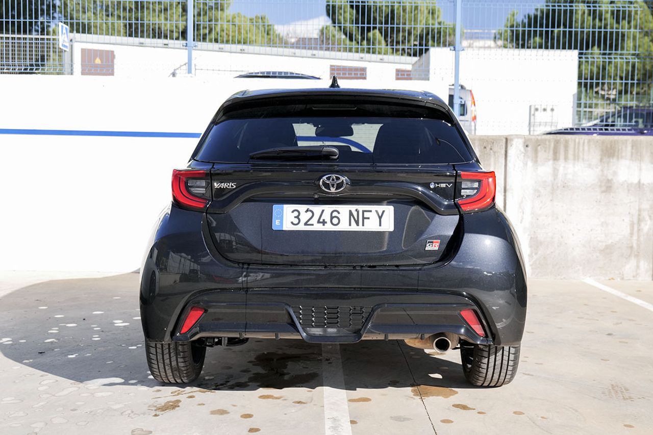 Toyota Yaris 202 - foto 11