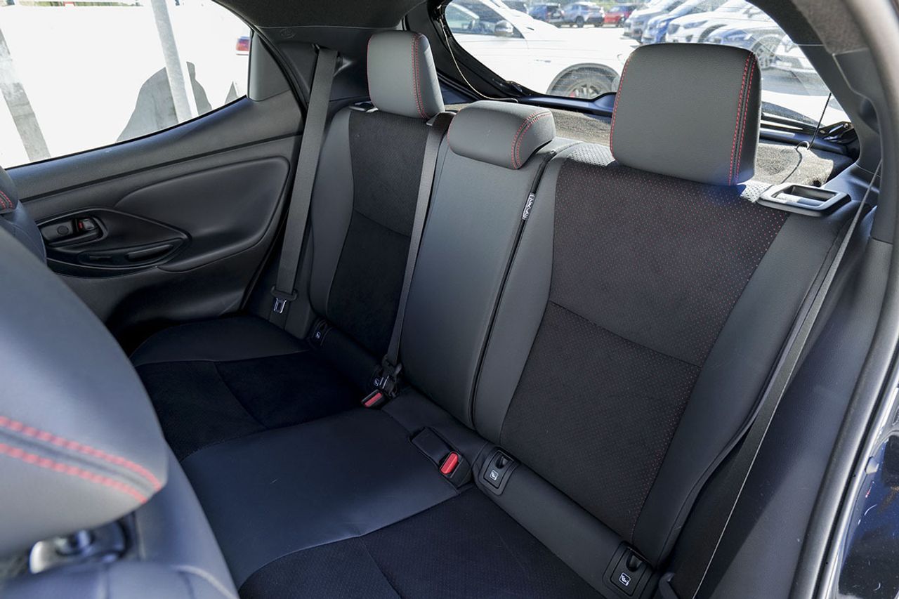 Toyota Yaris 202 - foto 15