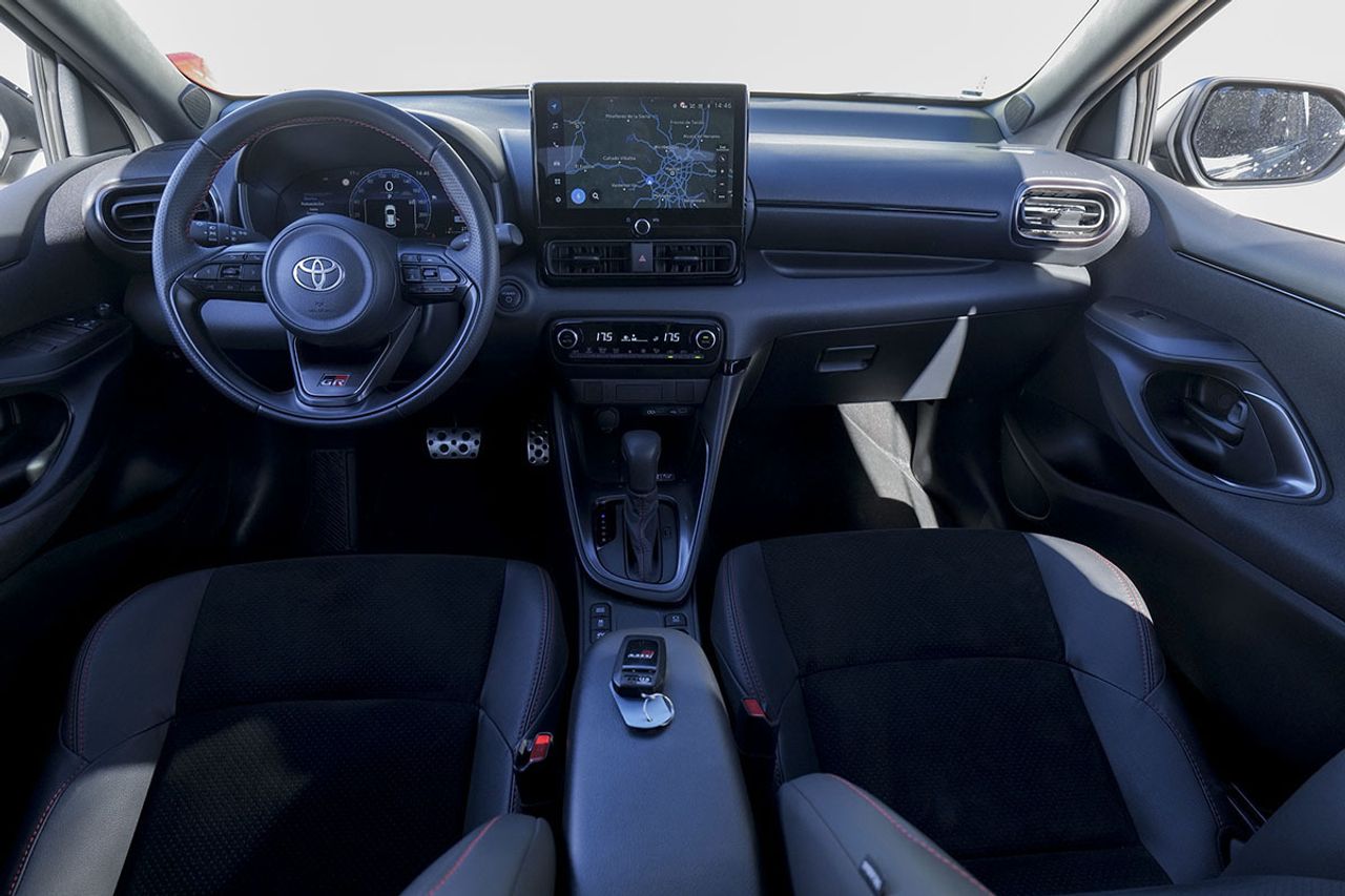 Toyota Yaris 202 - foto 6