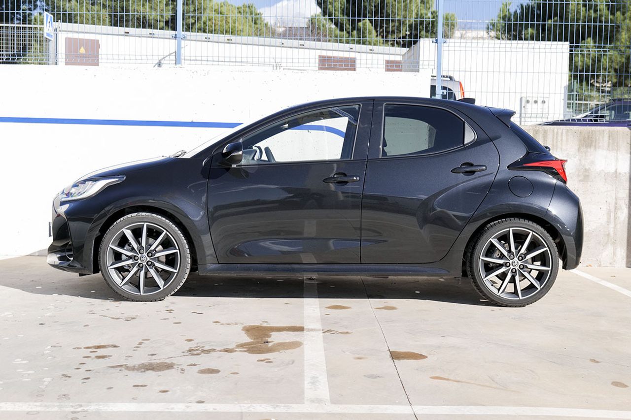 Toyota Yaris 202 - foto 16