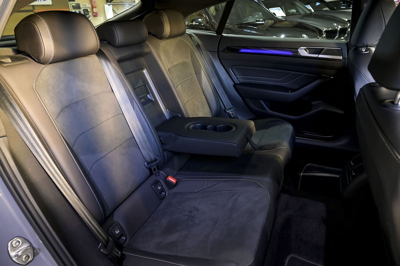 Volkswagen Arteon RLine 2.0 TDI 110kW 150CV DSG - foto 17