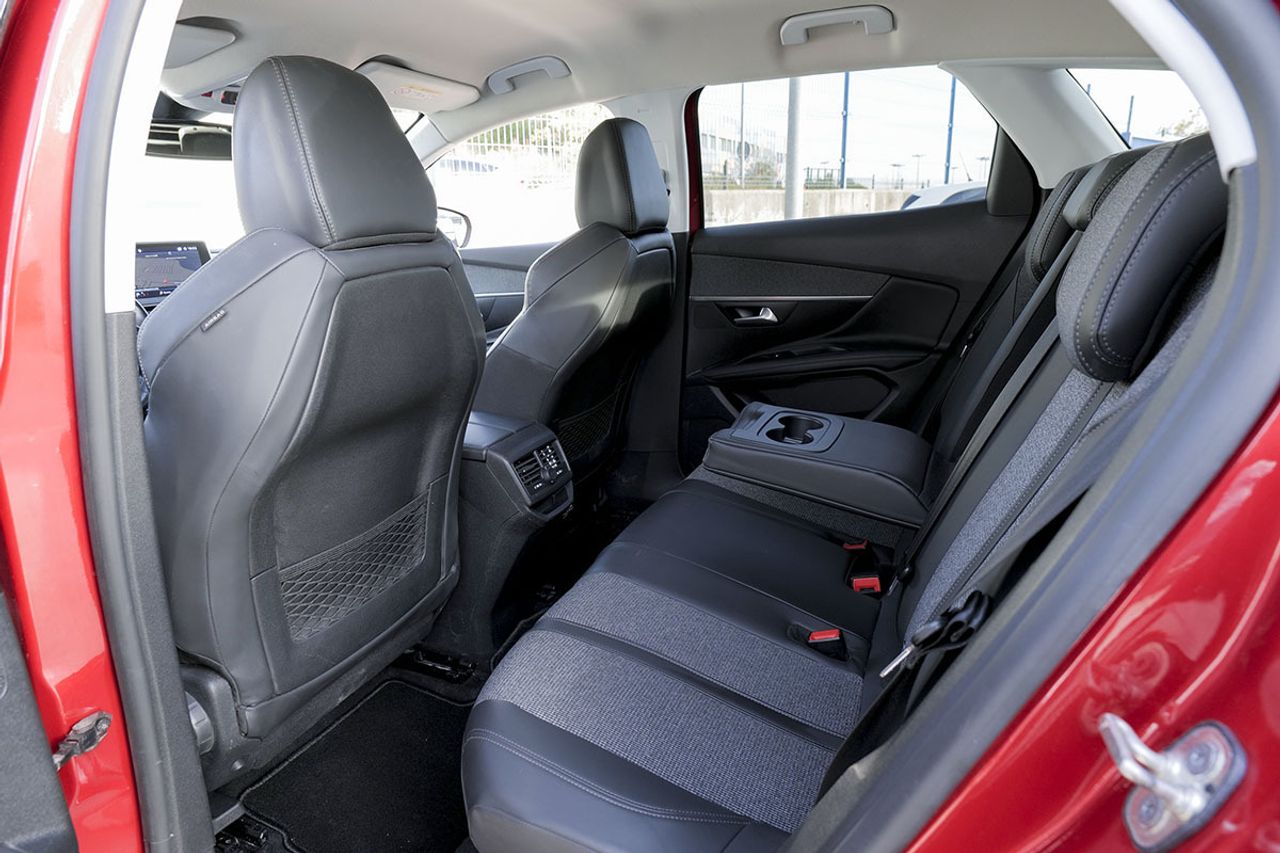 Peugeot 3008 1.5L BlueHDi 96kW 130CV SS Allure - foto 12