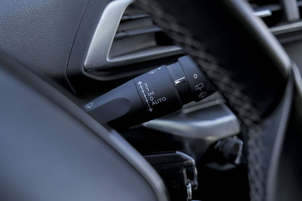 Peugeot 3008 1.5L BlueHDi 96kW 130CV SS Allure - foto 21