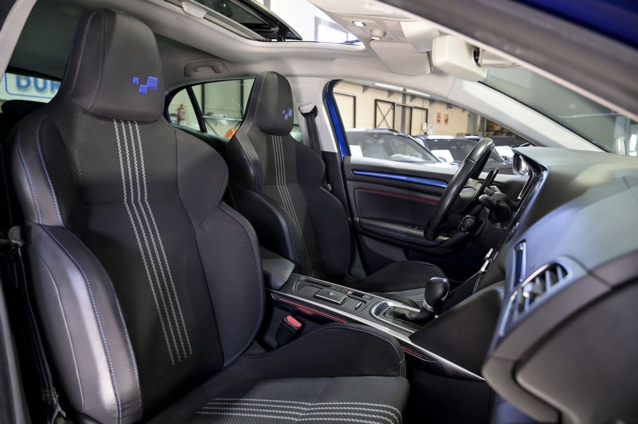 Renault Megane GT Energy TCe 151kW 205CV EDC - foto 31