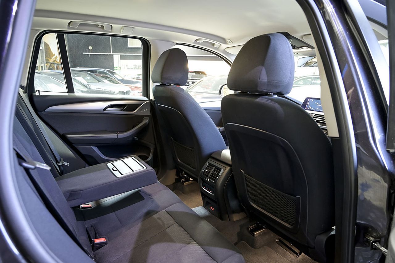 BMW X3 xDrive20d - foto 24
