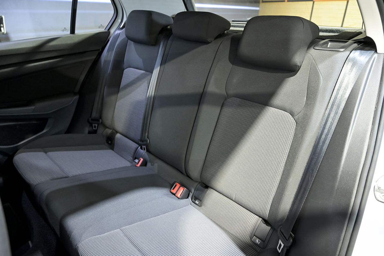 Volkswagen Golf 2.0 TDI 85kW 115CV - foto 11