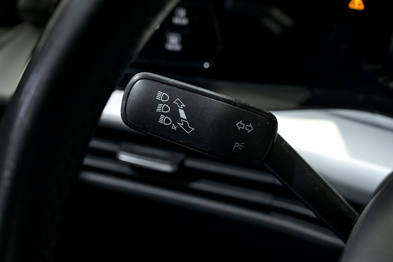 Volkswagen Golf 2.0 TDI 85kW 115CV - foto 28