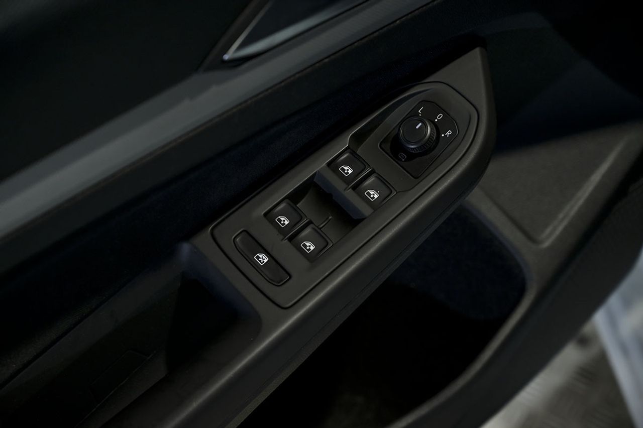 Volkswagen Golf 2.0 TDI 85kW 115CV - foto 24