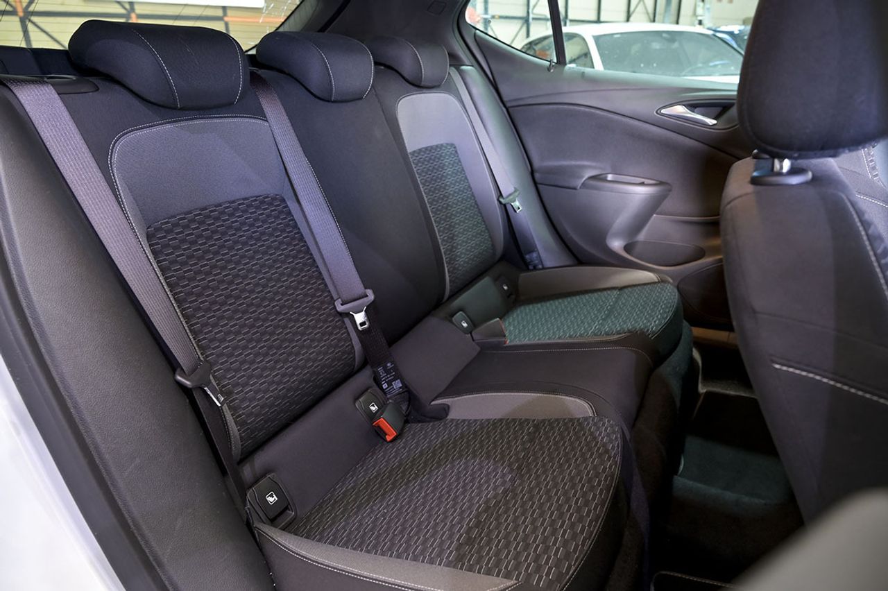 Opel Astra 1.2T SHL 81kW 110CV GS Line - foto 18