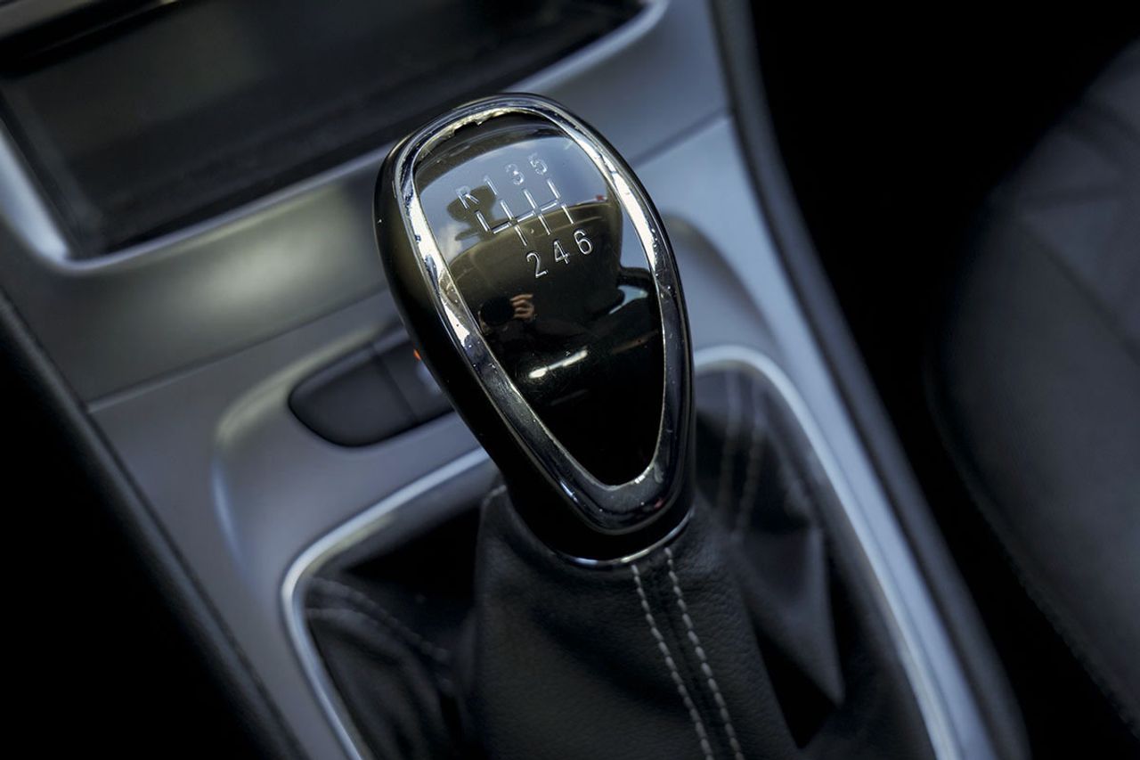 Opel Astra 1.6 CDTi SS 81kW 110CV 120 Aniversari - foto 23