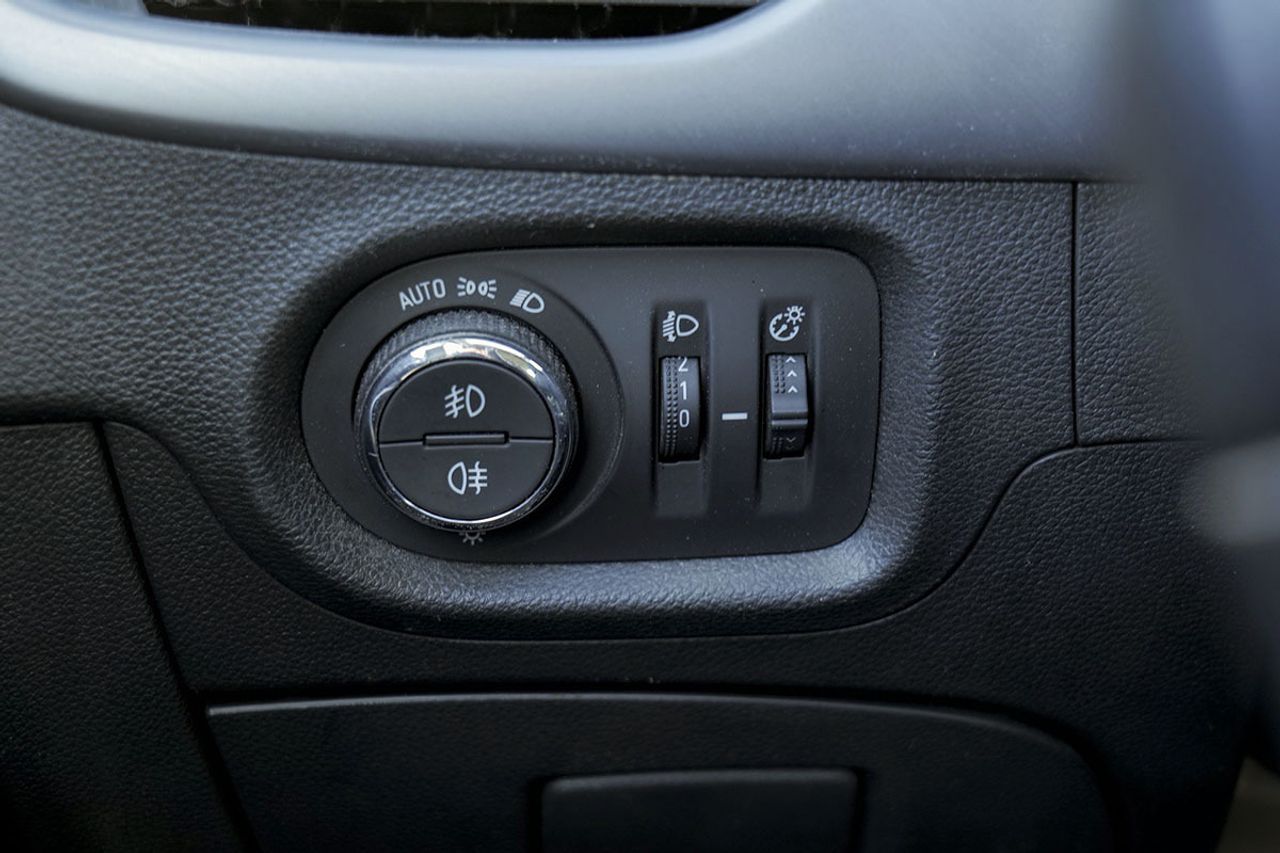 Opel Astra 1.6 CDTi SS 81kW 110CV 120 Aniversari - foto 17