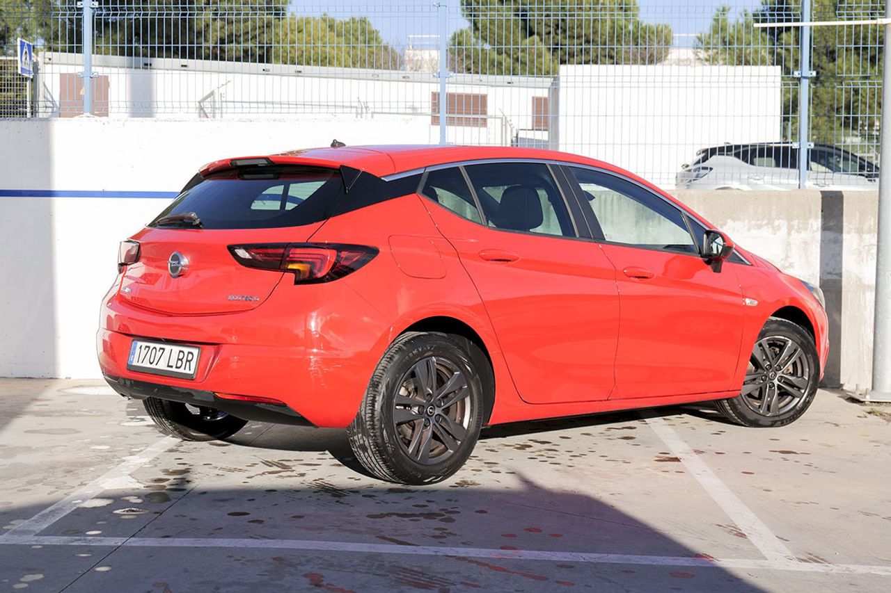 Opel Astra 1.6 CDTi SS 81kW 110CV 120 Aniversari - foto 3