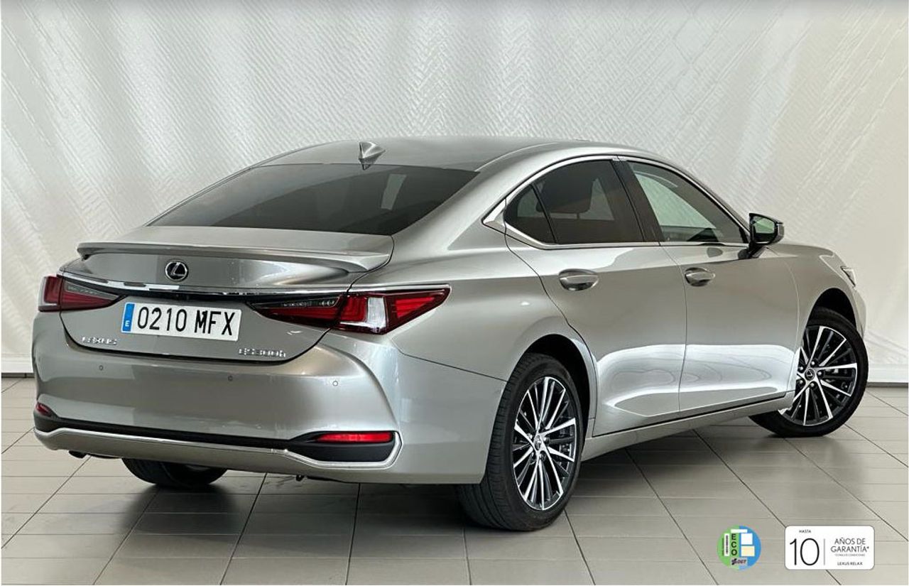 lexus es 2023 / foto grande (3)