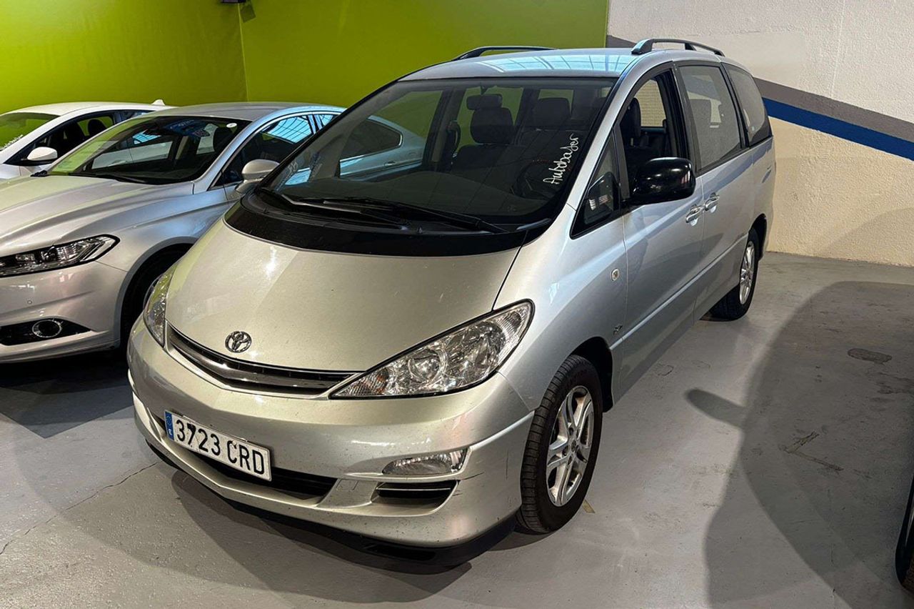 Foto toyota previa 2004 /